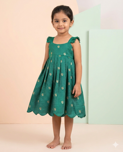 Peacock Butti Raw Silk Scalloped Hem Dress – Emerald Green